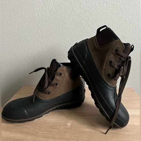 BOGS CASUAL LACE BLACK WATERPROOF WINTER BOOTS FOR MEN Size 8 - Picture 2 of 9